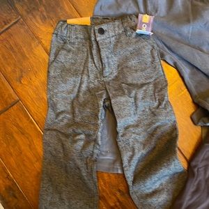 5 Used and new  3T boys pants